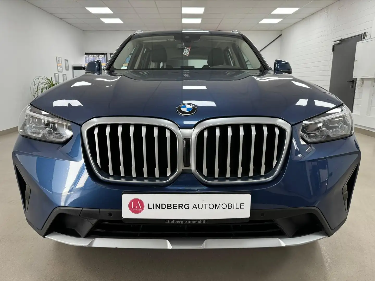 BMW X3 xDrive 30 d*PDC*RFK*TEMP*NAVI*AC*STZBLF*LMF* Blau - 2