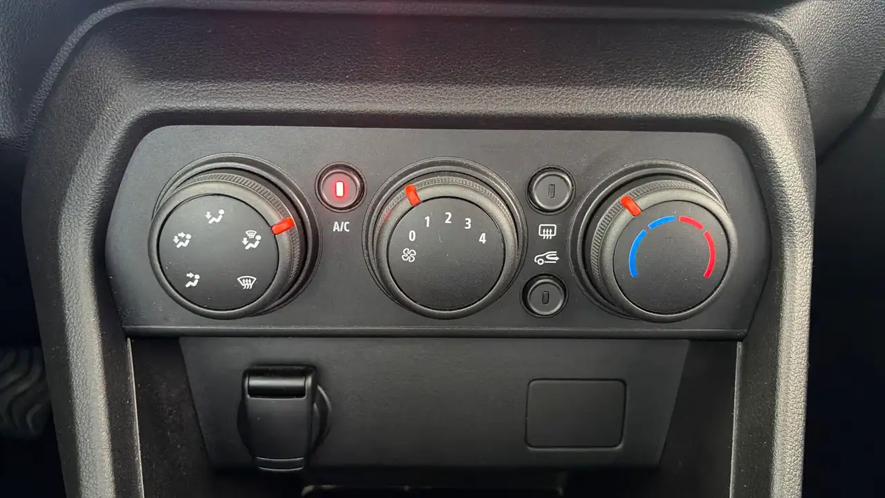 Dacia Sandero Sandero — photo 18