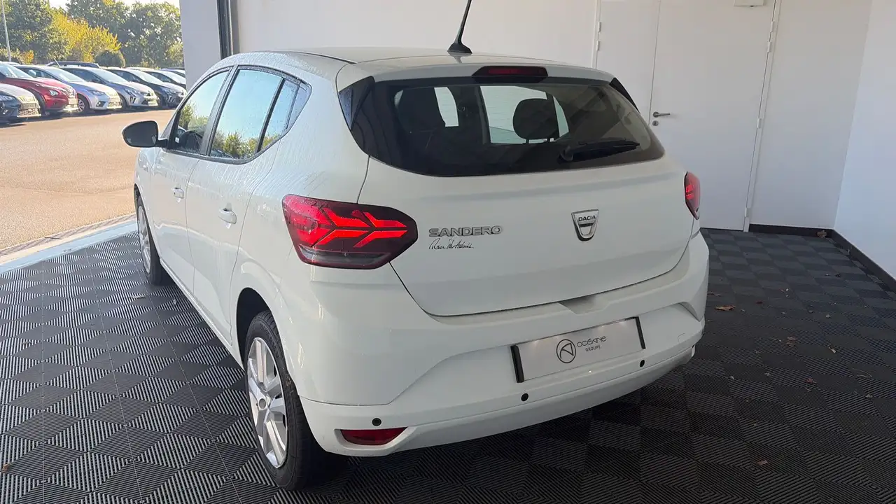 Dacia Sandero Sandero — photo 23