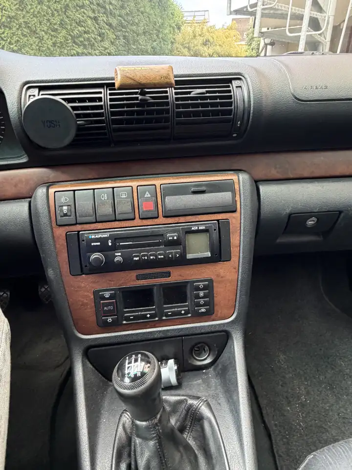 Audi A4 1.6, foto 4