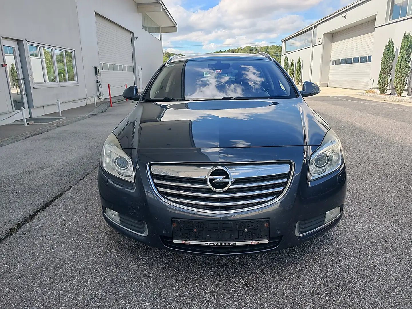 Opel Insignia ST 2,0 Cosmo CDTI DPF Aut. Grau - 1