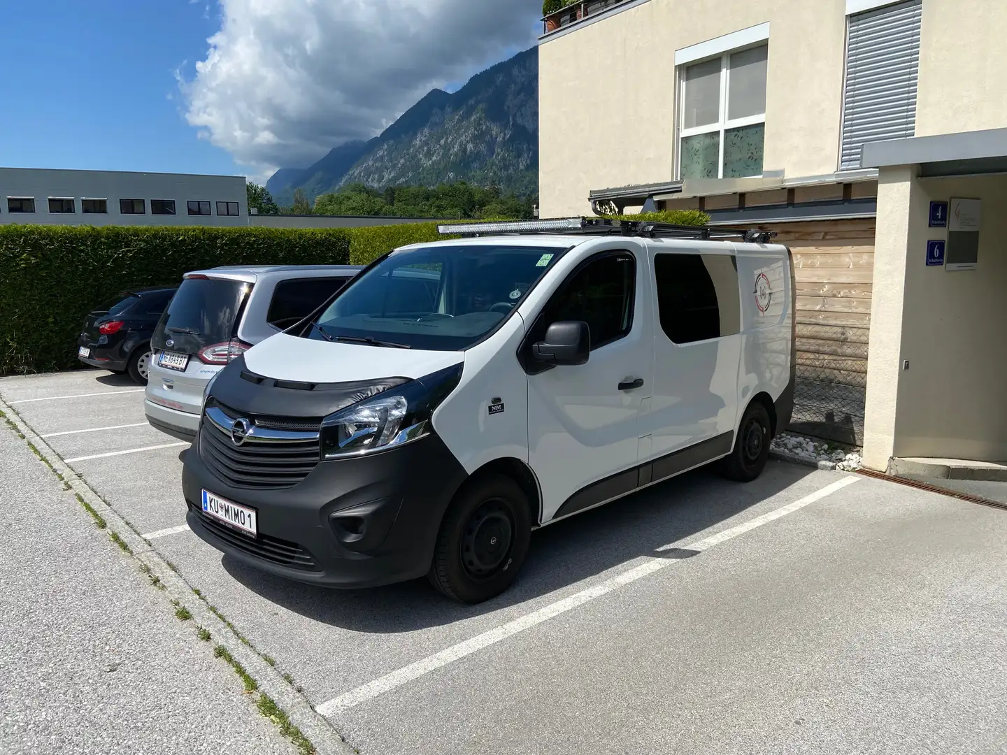 Opel Vivaro Vivaro Combi L1H1 2,5 DTI 2,8t kurz Weiß - 1