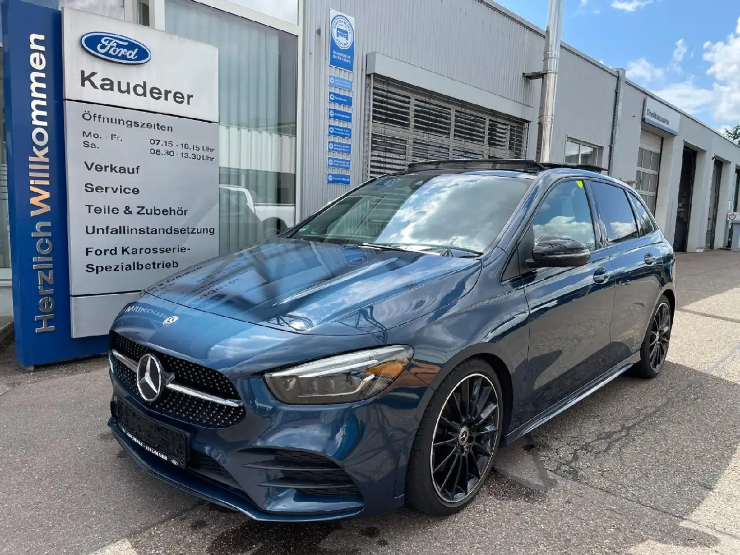 Mercedes-Benz B 220 B 220 4Matic Bleu - 1