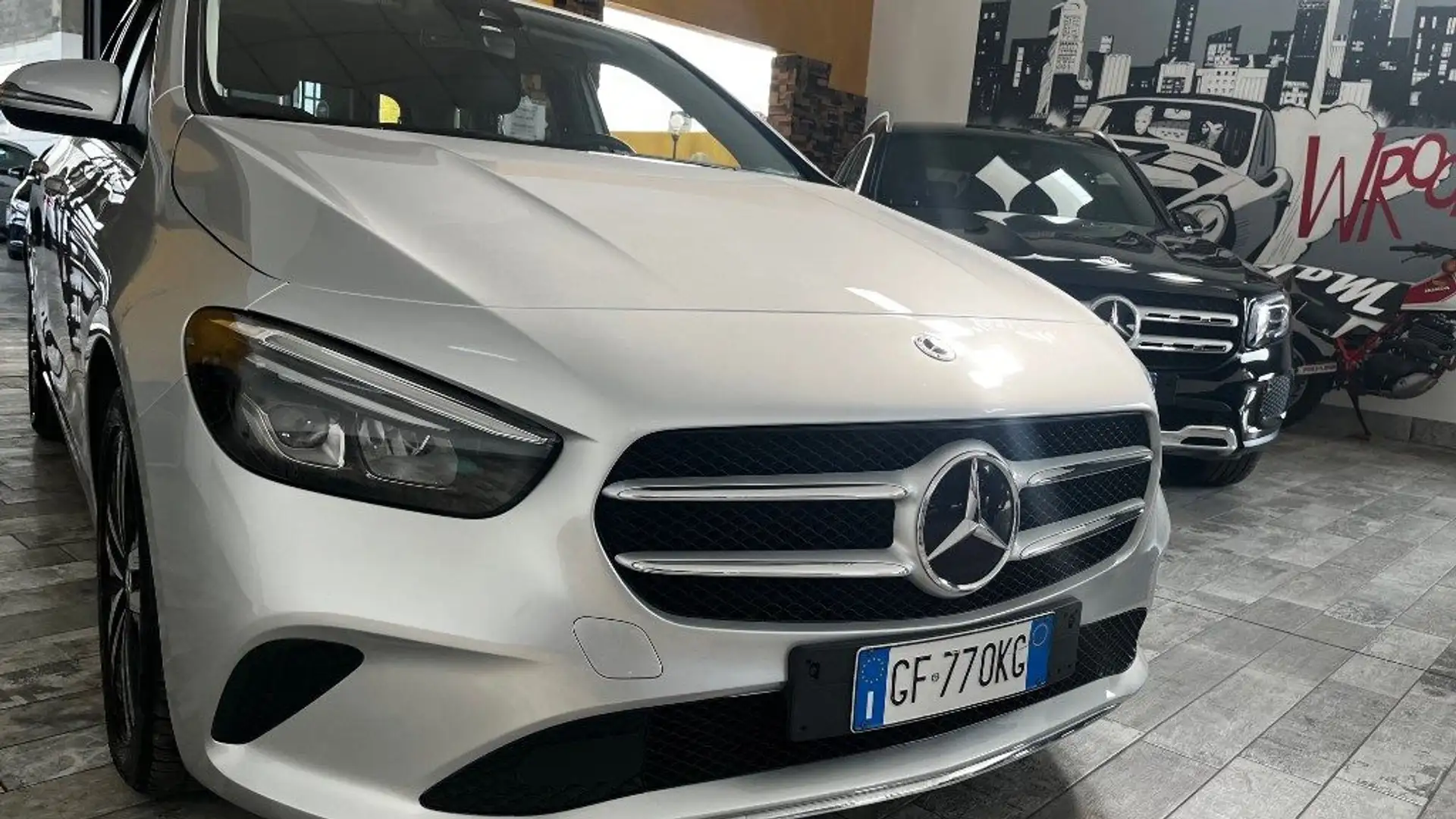 Mercedes-Benz B 180 d Premium Argento - 2