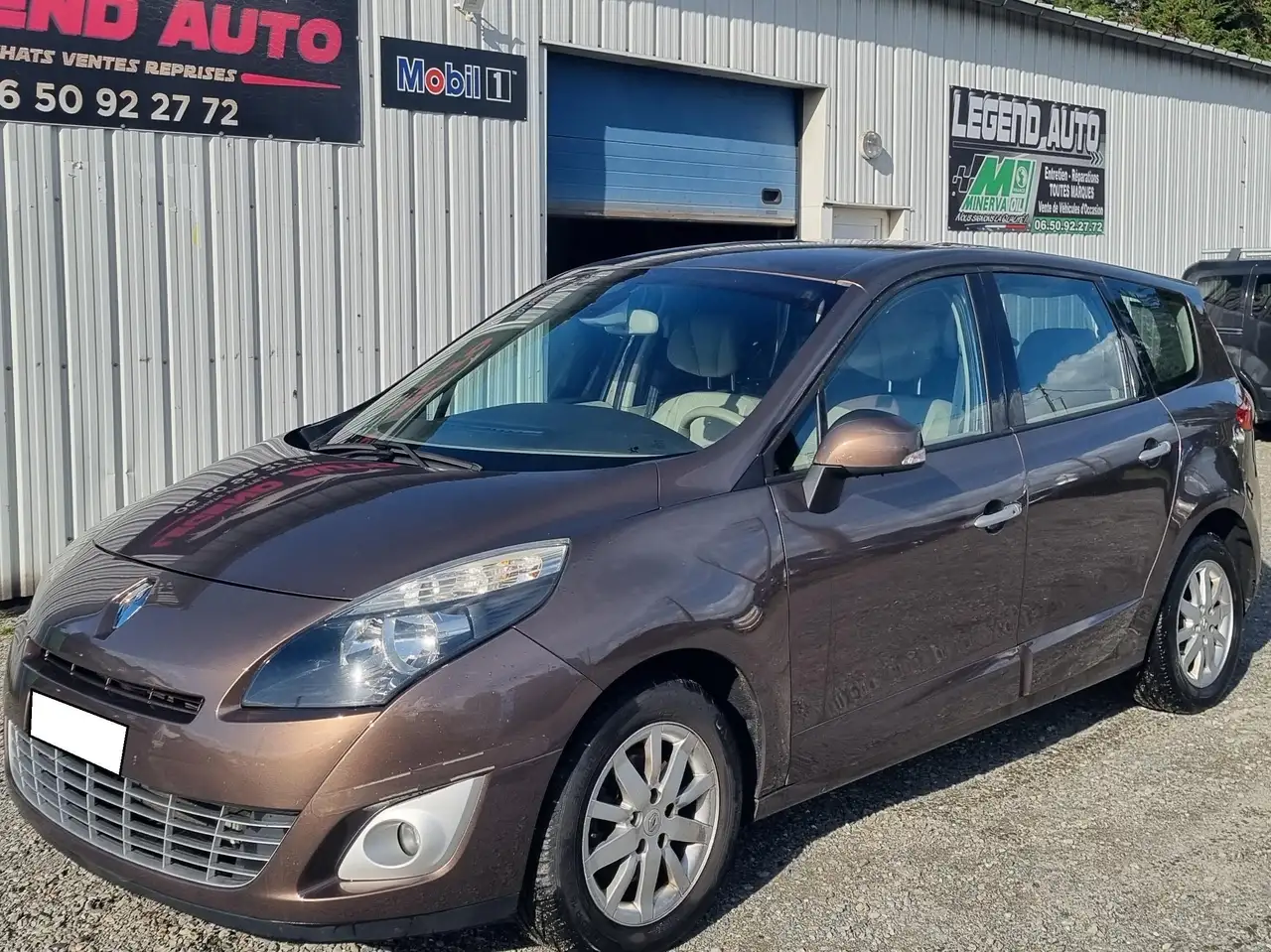 Renault Grand Scenic Grand ScÃ©nic III 2.0 dCi 150 cv 7 pl BV