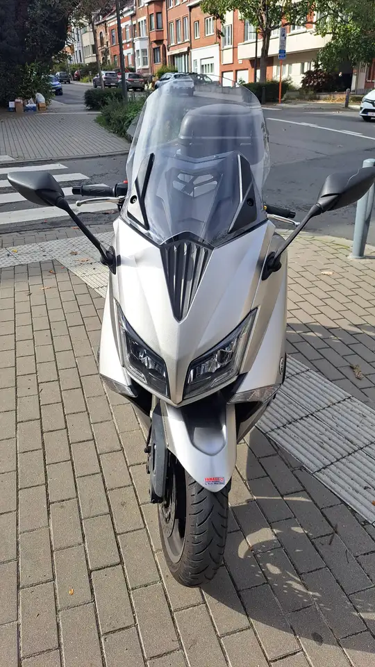Yamaha Tmax 530