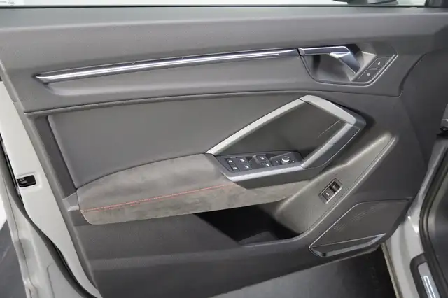 Audi RS Q3 Sportback 2.5 TFSI quattro LED AHK Ansicht 6