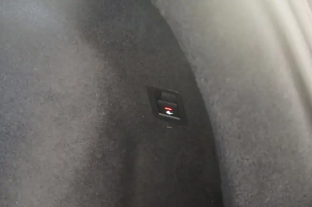 Audi RS Q3 Sportback 2.5 TFSI quattro LED AHK Ansicht 28