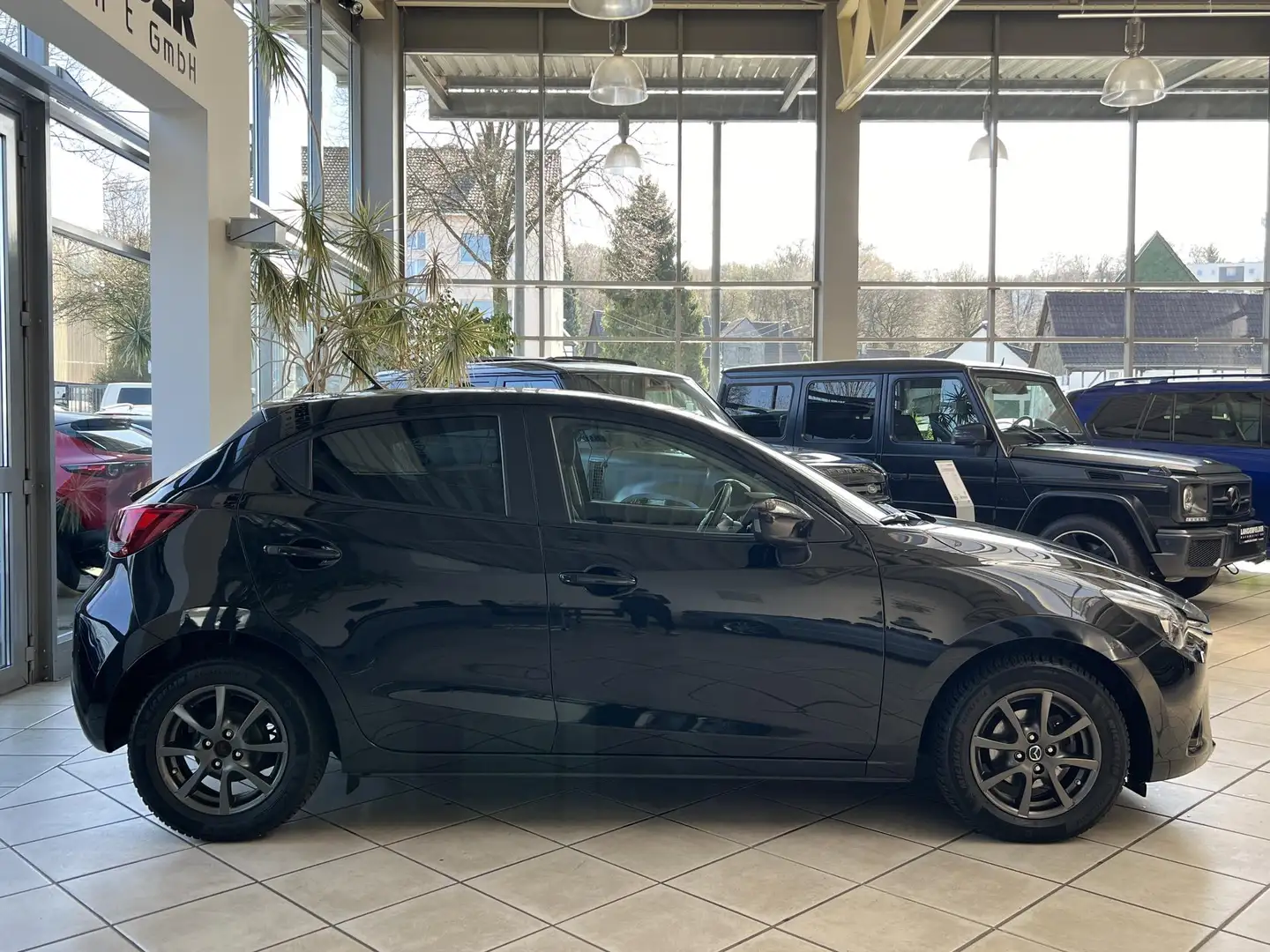 Mazda 2 2 1.5 Exclusive-Line NAVI*SHZ*Touring*LED*PDC* Schwarz - 2