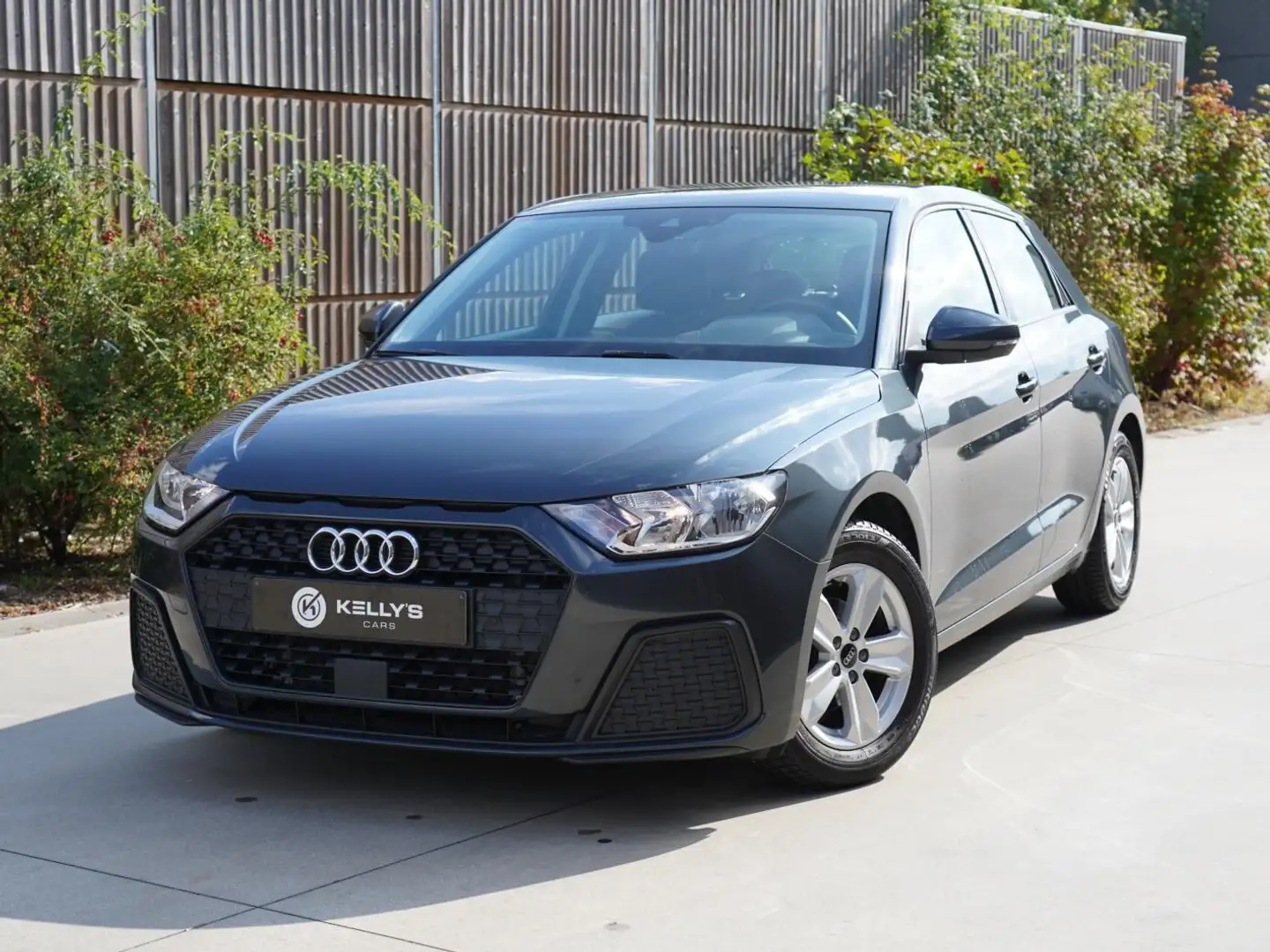 Audi A1 25 TFSI Sportback S tronic**Topstaat!! Grau - 1