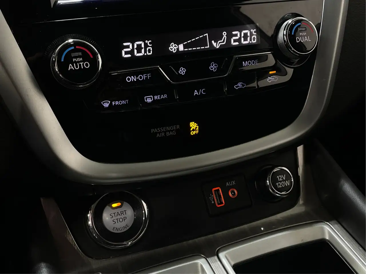 Nissan Murano снимка Nissan Murano