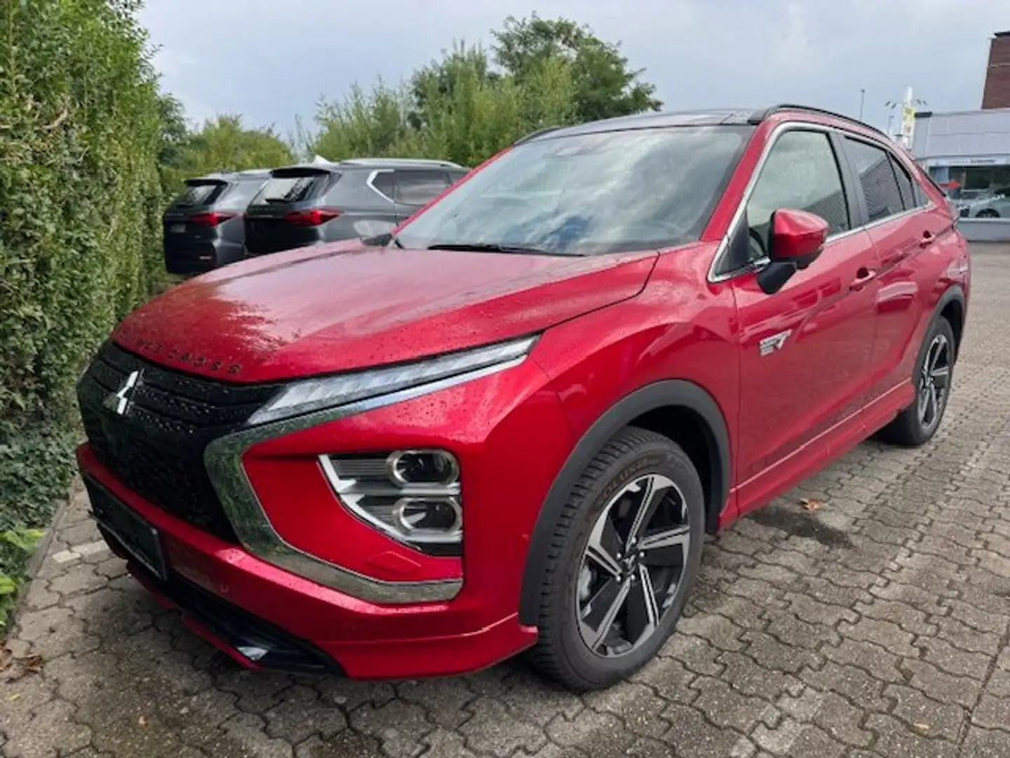 Mitsubishi Eclipse Cross Top Hybrid 4WD Rot - 1