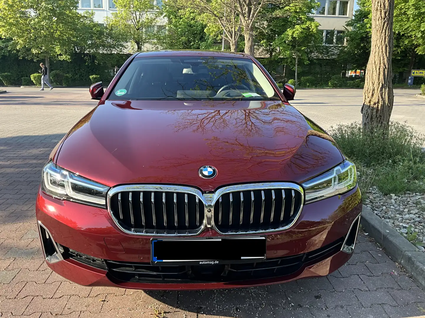 BMW 530 BMW 530e | Hybrid | 70.000 km | Rot | Top Zustand Červená - 1