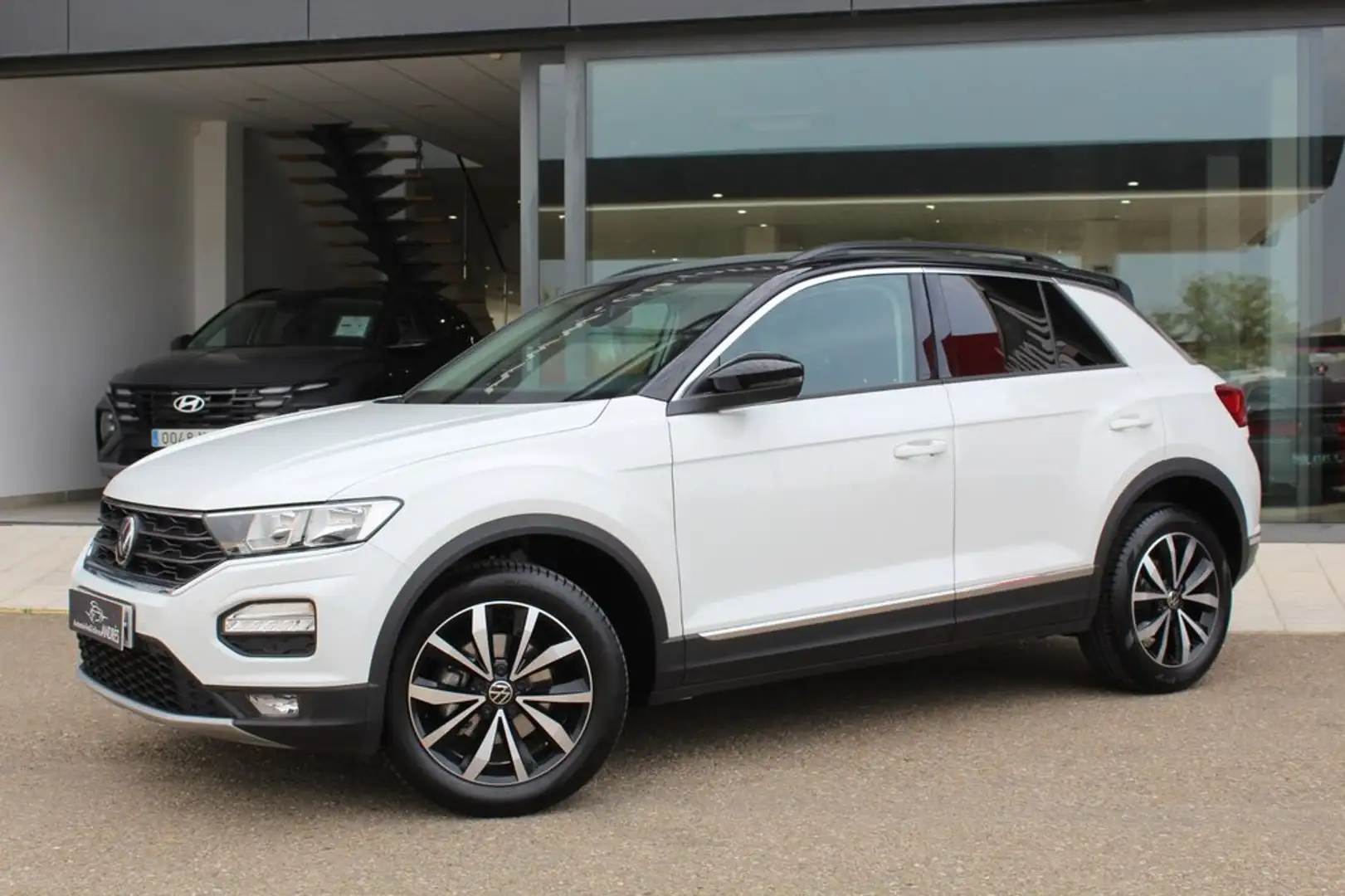 Volkswagen T-Roc 1.5 TSI Advance Style DSG7 Blanco - 2
