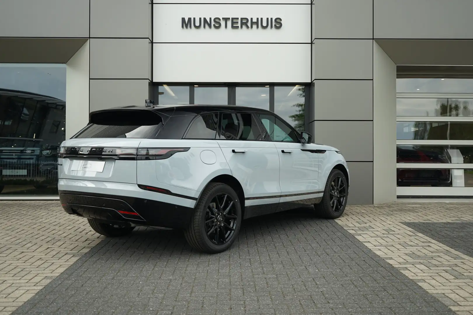 Land Rover Range Rover Velar P400e AWD Dynamic SE PHEV | Voorstoelen / Achterba Grijs - 2