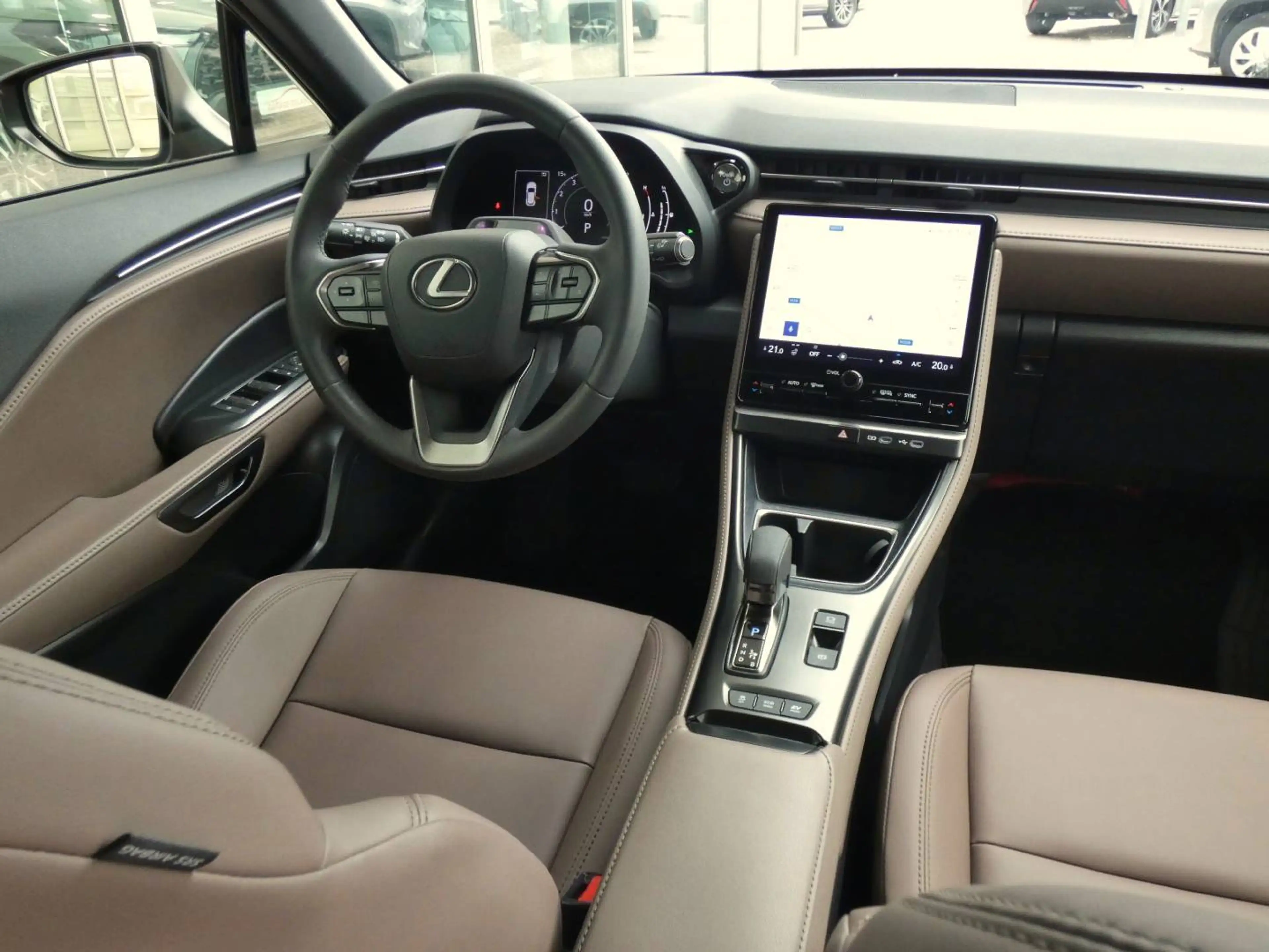 Lexus LBX Hybrid Elegant +BRUIN LEDER +Stuur&Zetelverwarming +GPS +Dodehoek +Parkeersensoren — photo 14