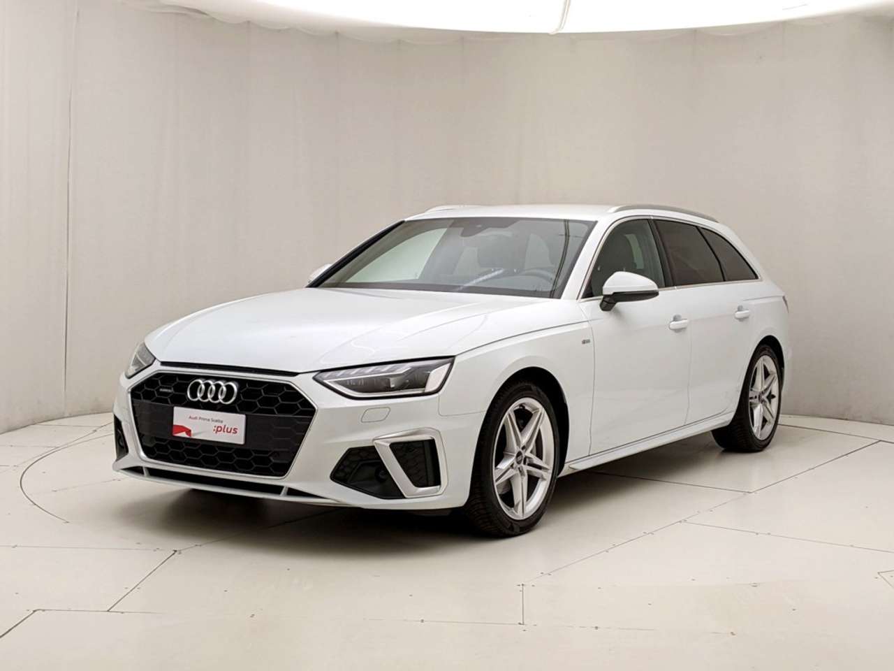 Audi A4 40 TDI quattro S tronic