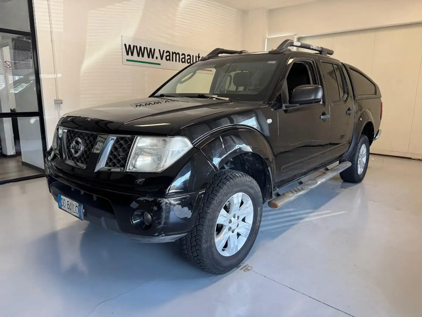 Nissan Navara 2.5 dCi 4 porte Double Cab HARD TOP Nero - 1