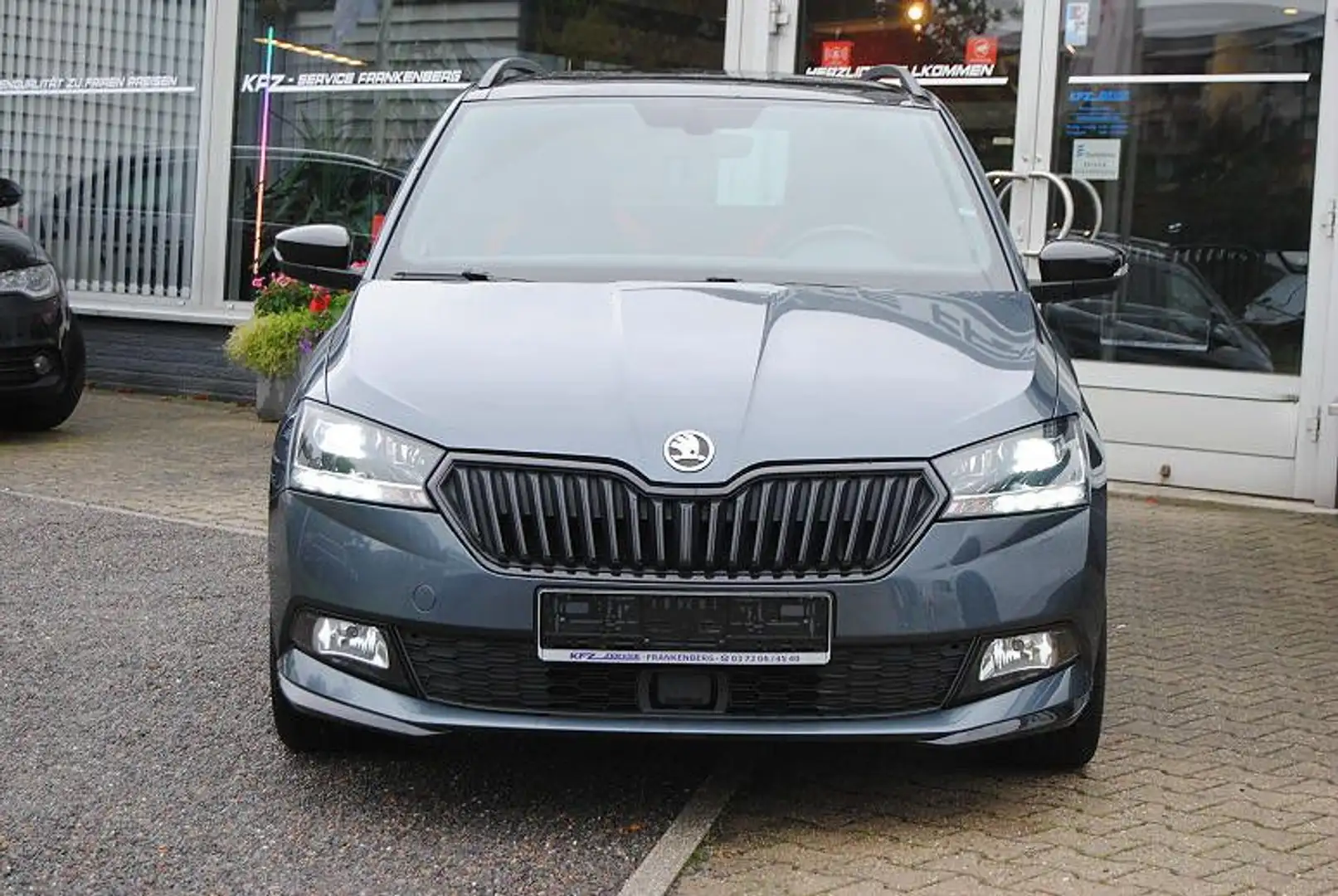 Skoda Fabia 1.0l TSI Monte Carlo Combi.LED.Pano.Sitzh. Grau - 2