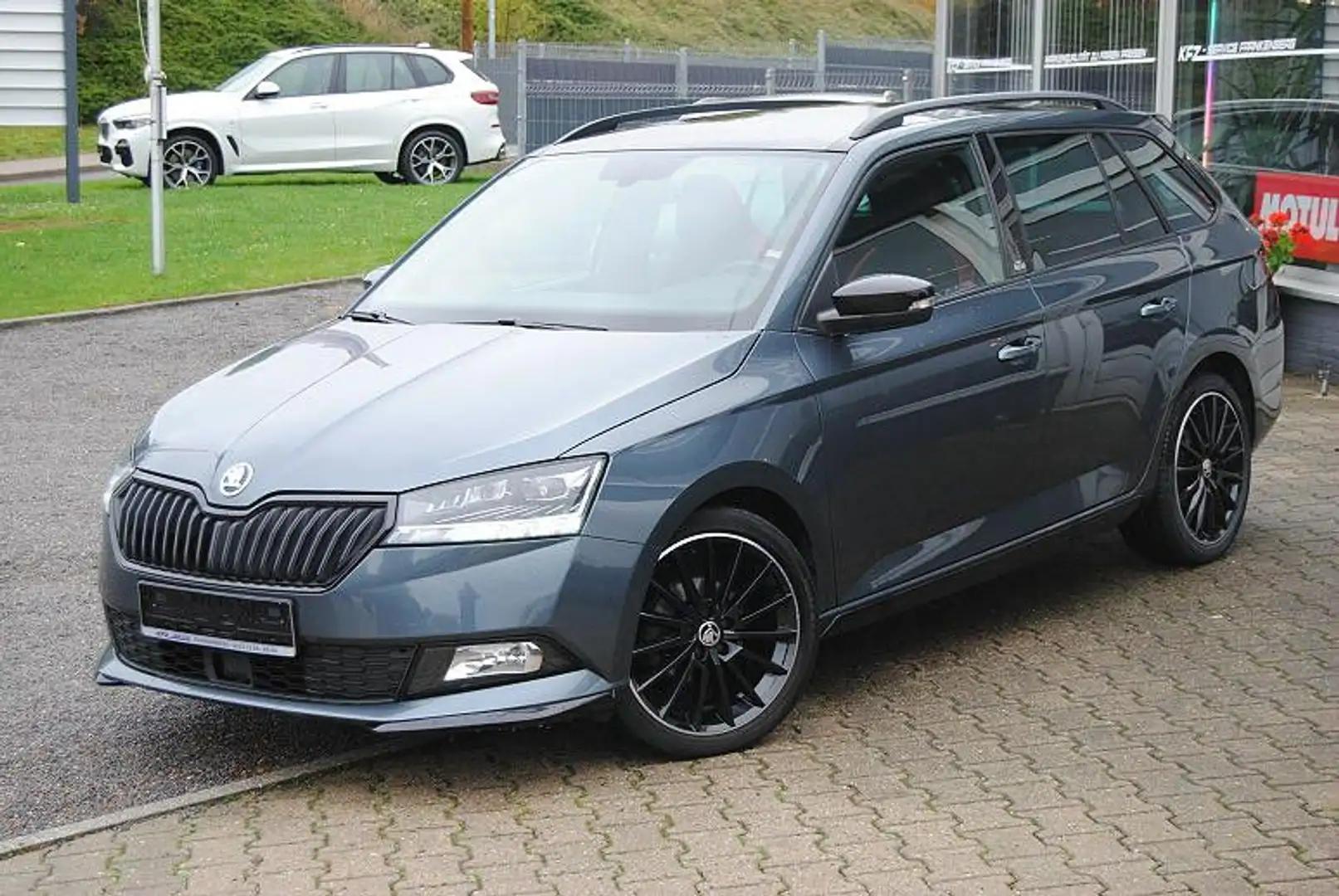 Skoda Fabia 1.0l TSI Monte Carlo Combi.LED.Pano.Sitzh. Grau - 1