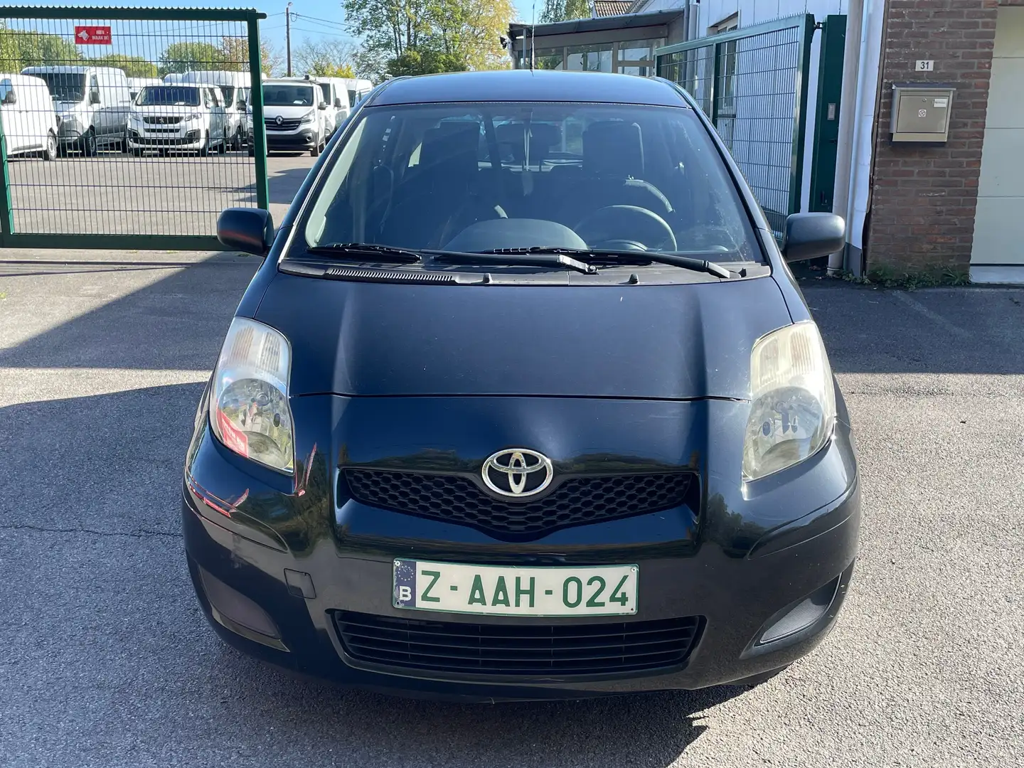 Toyota Yaris 1.33i VVT-i London Zwart - 2