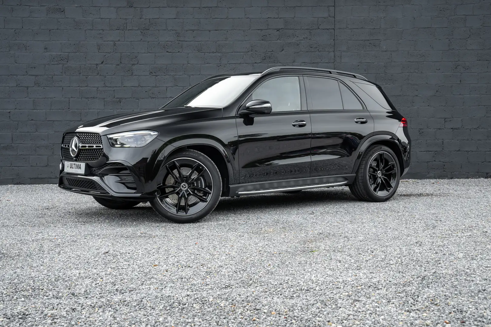 Mercedes-Benz GLE 450 4-Matic AMG/LUCHTVERING/PANODAK/22" Negru - 1