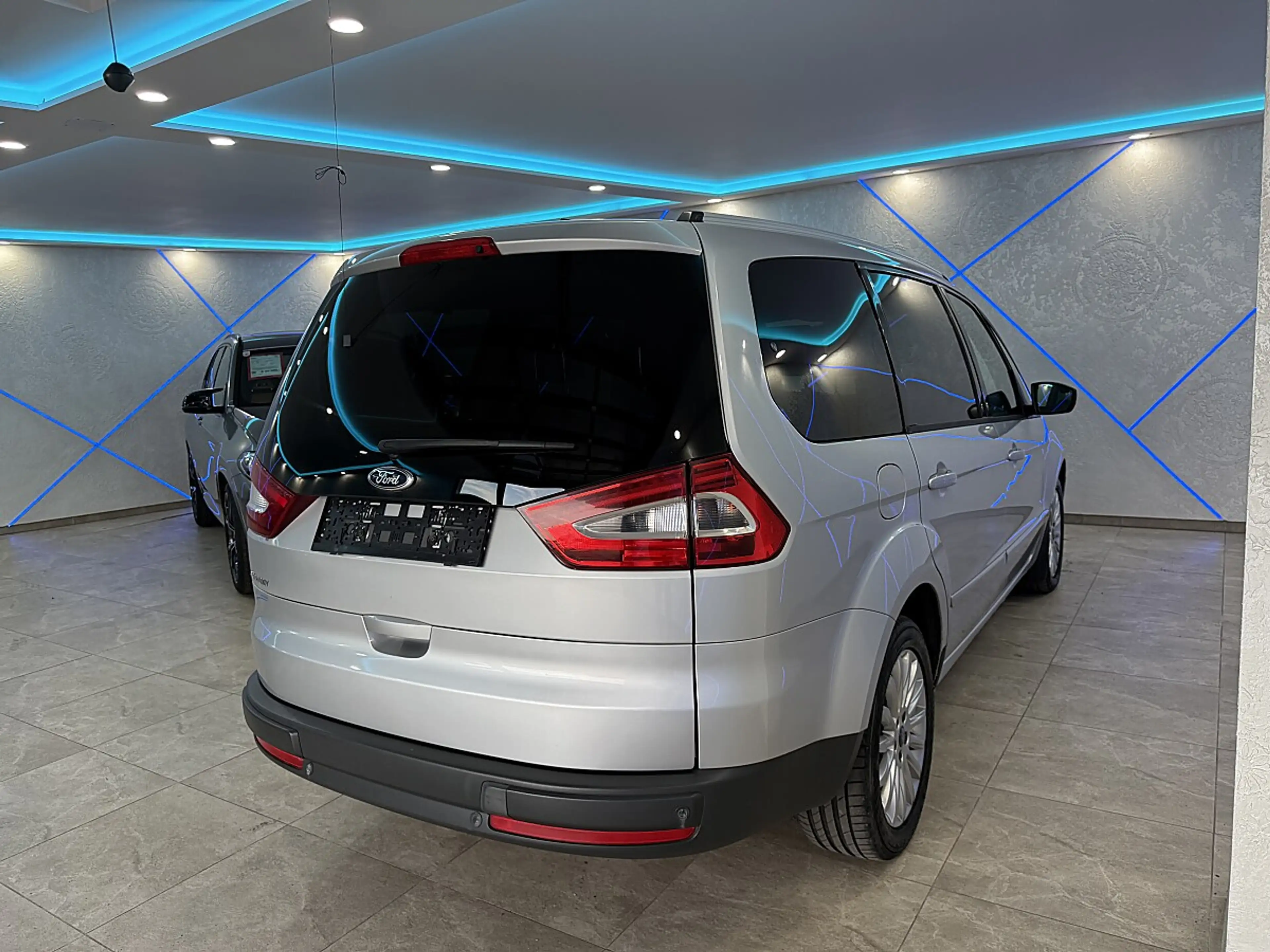 Ford Galaxy Business Plus 2,0 TDCi*XENON*NAVI*TOTWINKEL*SPU... — photo 6