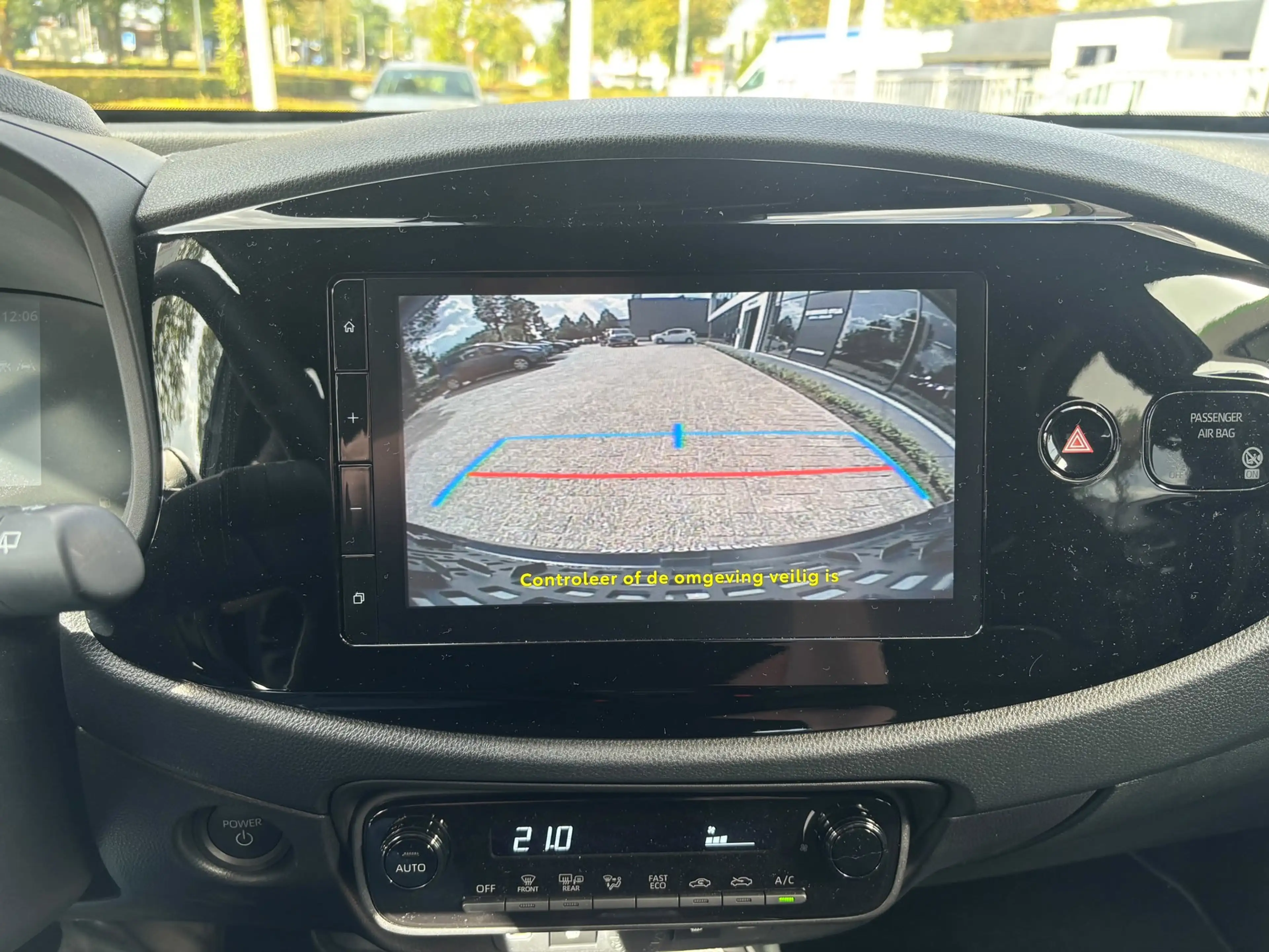 Toyota Aygo X Hybrid 115 pulse|Bi-tone|Stoelverwarming — photo 12