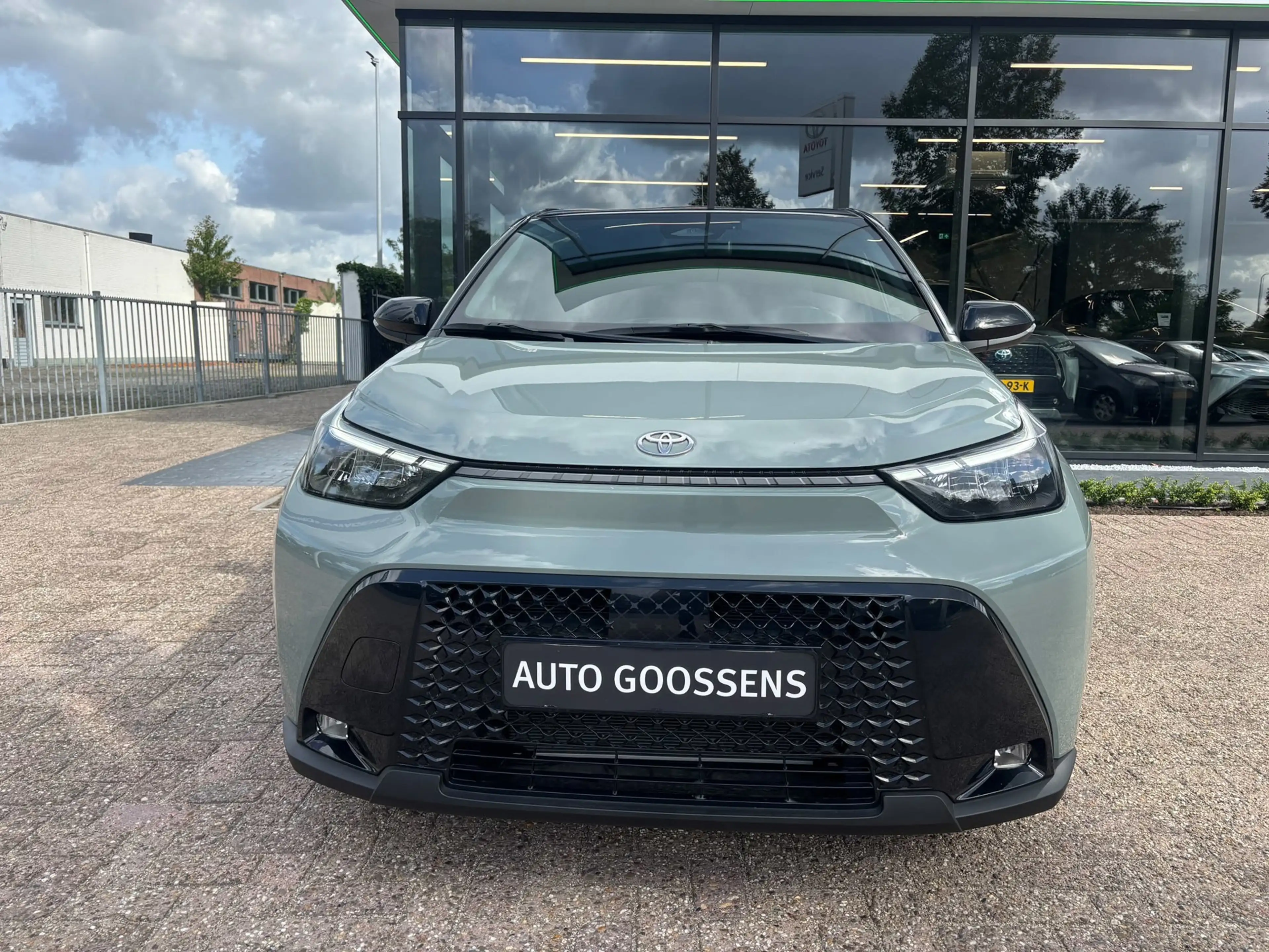 Toyota Aygo X Hybrid 115 pulse|Bi-tone|Stoelverwarming — photo 4