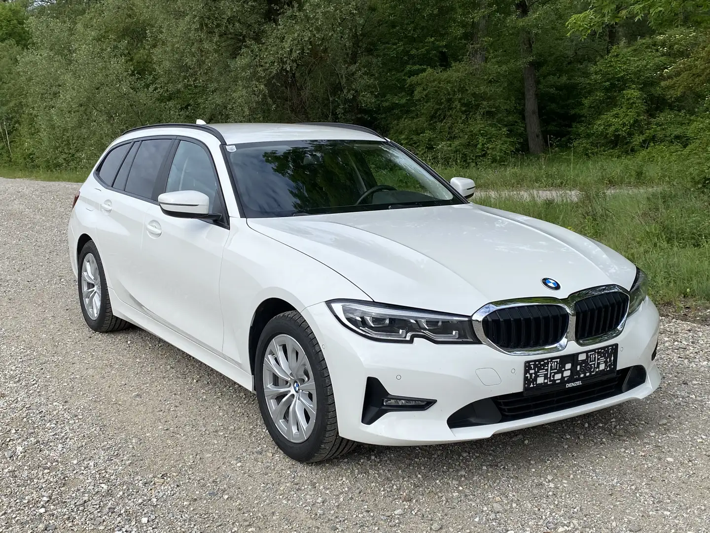 BMW 330 330e PHEV xDrive Touring Aut. - 2