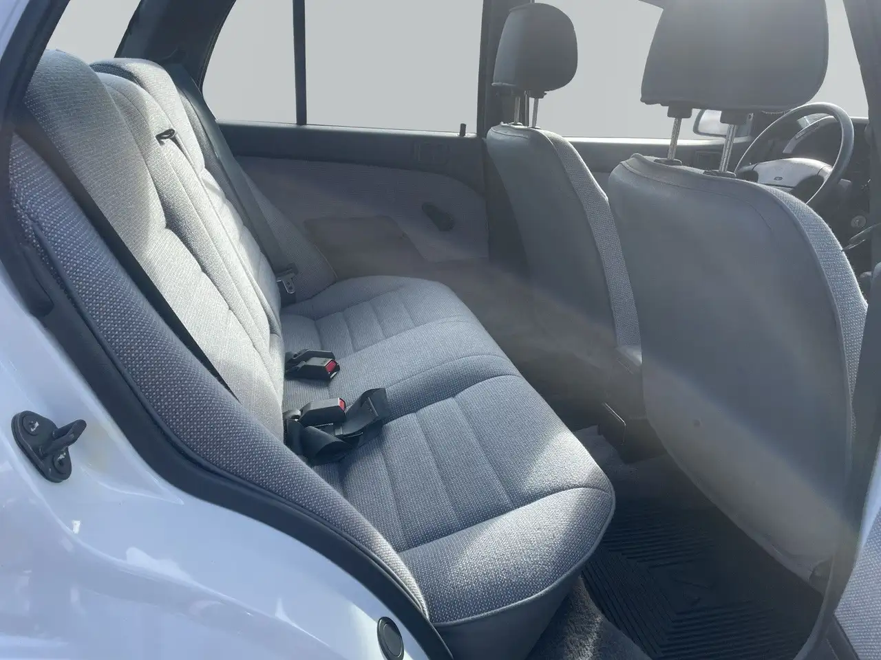 Mitsubishi Lancer 1500 GLXi *Radio* elekt. Seitenspiegel, foto 11