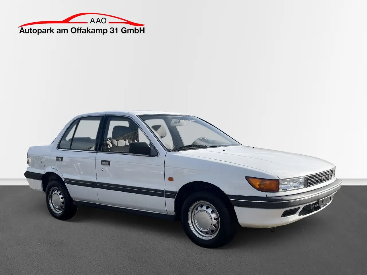 Mitsubishi Lancer 1500 GLXi *Radio* elekt. Seitenspiegel, foto 3