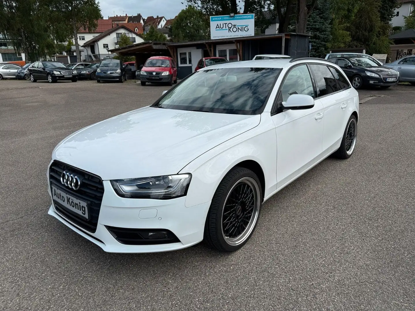 Audi A4 Avant Ambiente*NAVI*XENON*PDC*SHZ*TOP ZUSTAND Weiß - 1