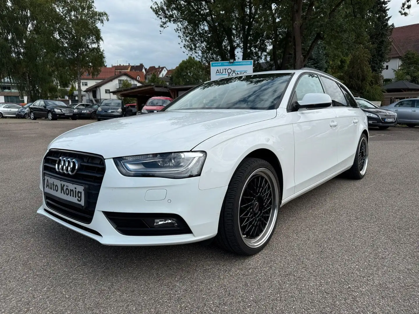Audi A4 Avant Ambiente*NAVI*XENON*PDC*SHZ*TOP ZUSTAND Weiß - 2