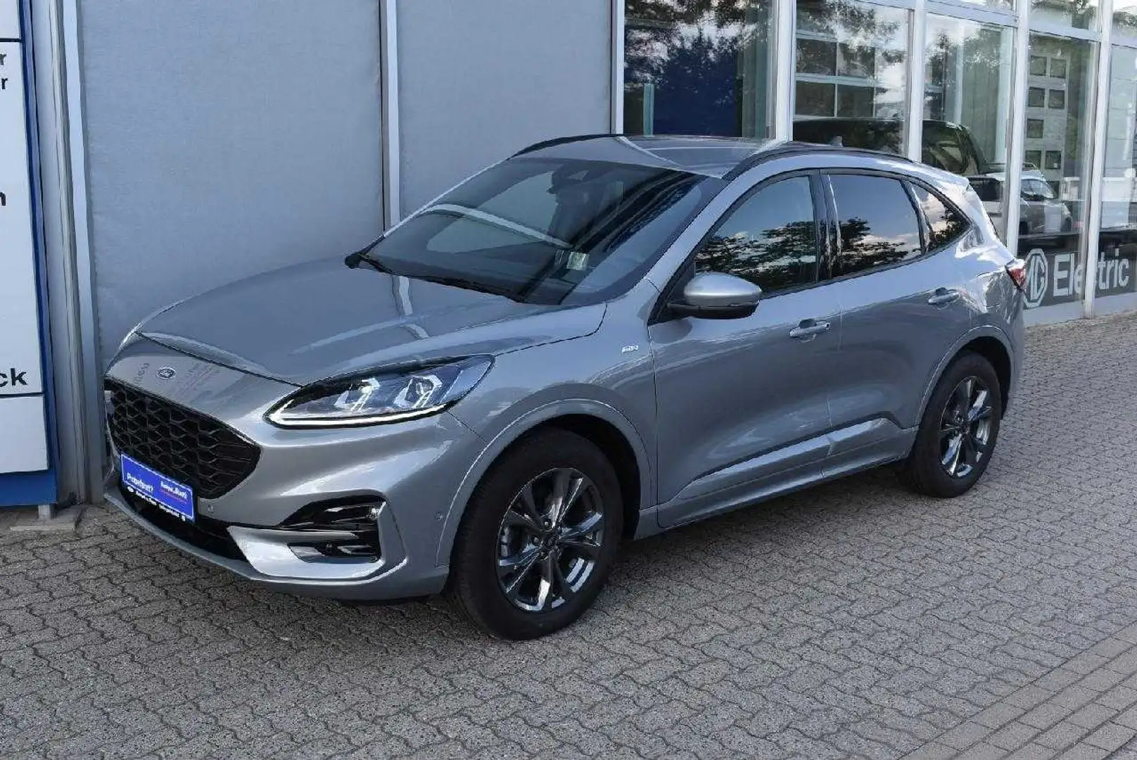 Ford Kuga ST-Line X Silber - 2