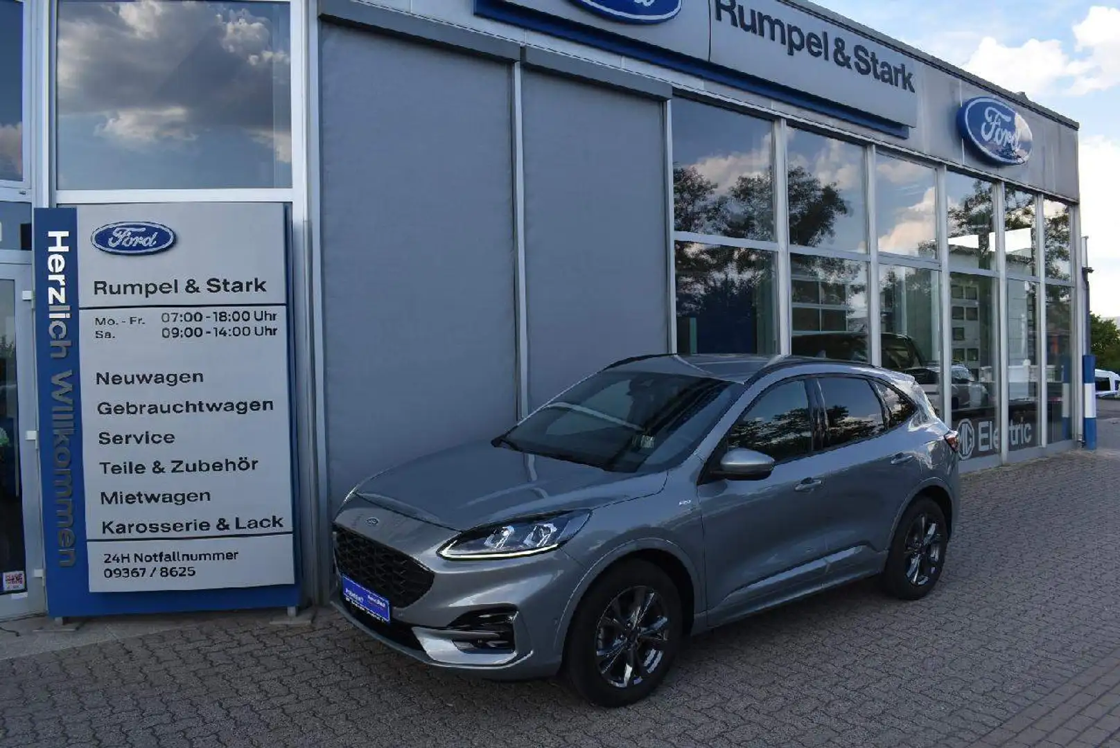 Ford Kuga ST-Line X Silber - 1