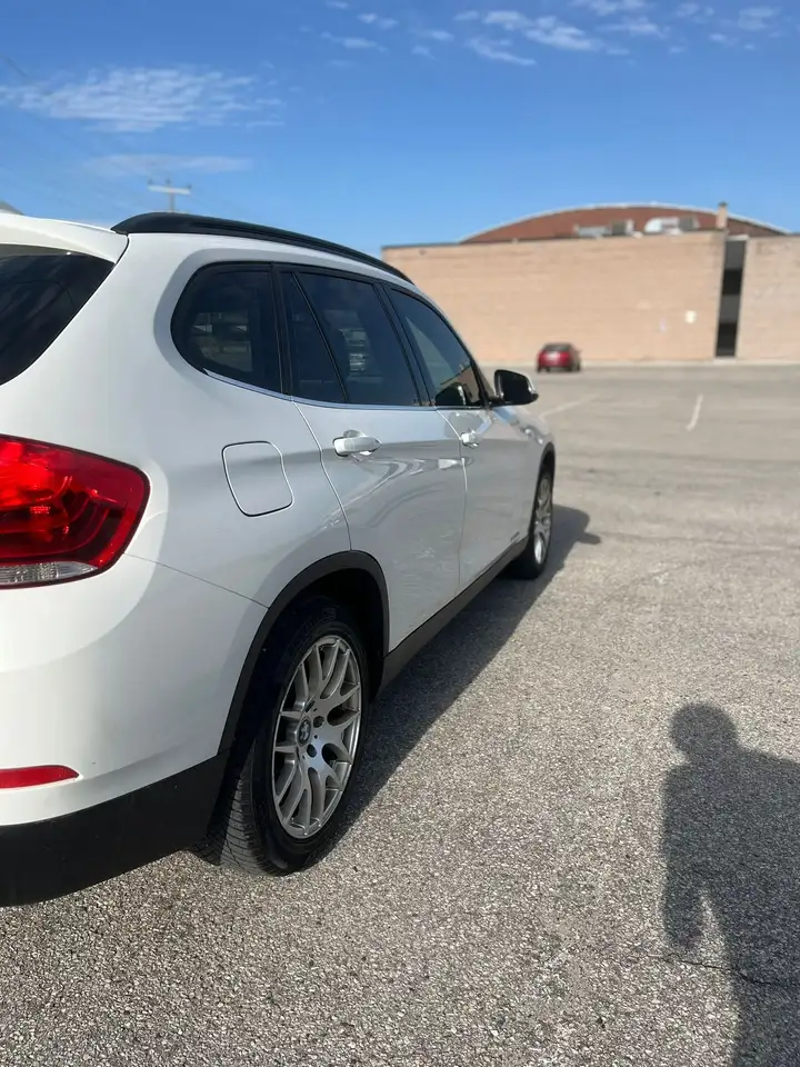 BMW X1 снимка BMW X1