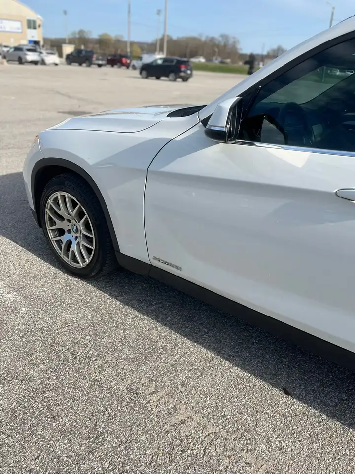 BMW X1 снимка BMW X1