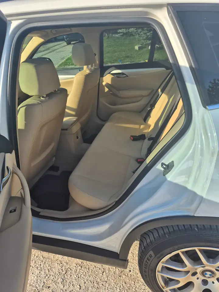 BMW X1 снимка BMW X1