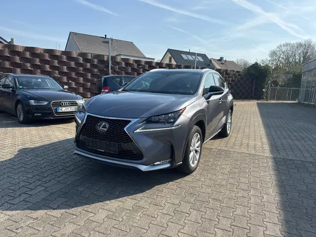 Lexus NX 300h 300 h E-Four*F-SPORT*VOLL*LEDER*NAVI*SCHIEDACH*