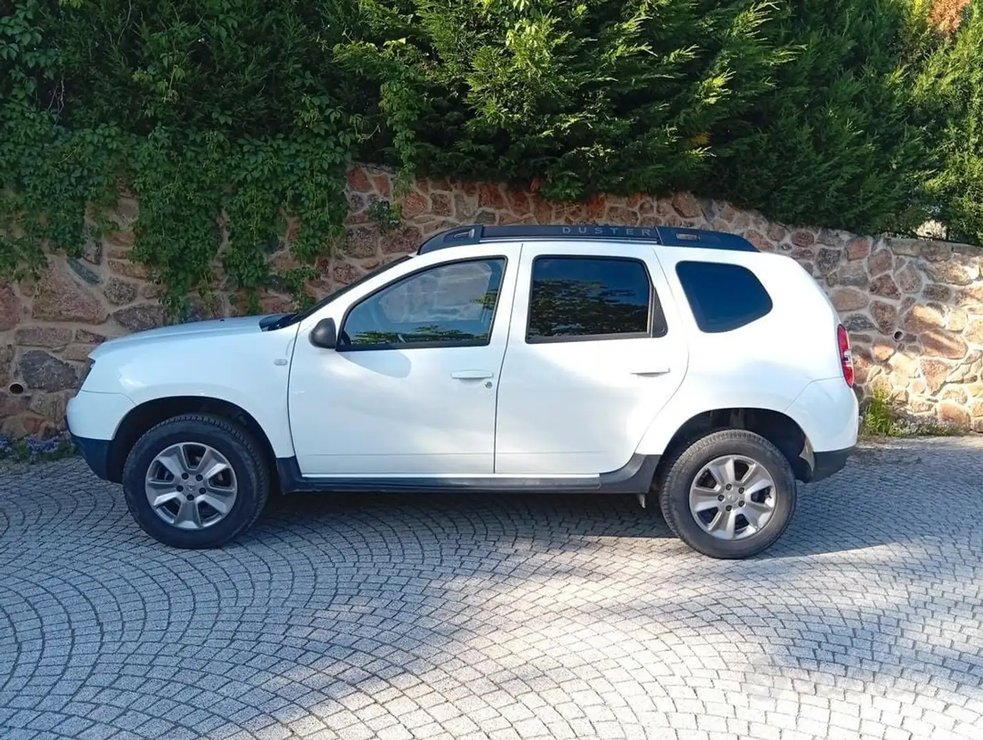 Dacia Duster Duster 1.6 Ambiance Gpl 4x2 105cv Blanc - 2