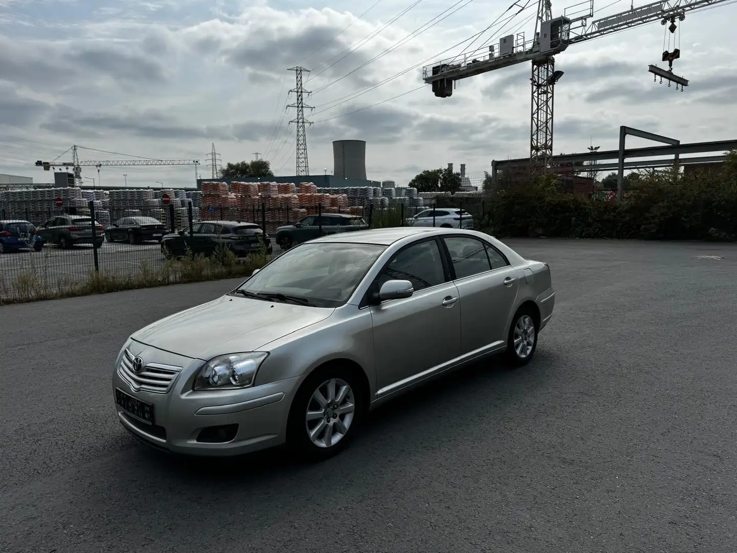 Toyota Avensis Avensis 1.8i VVT-i AIRCO DIGITAL JANTE ALUMINIUM Argent - 2
