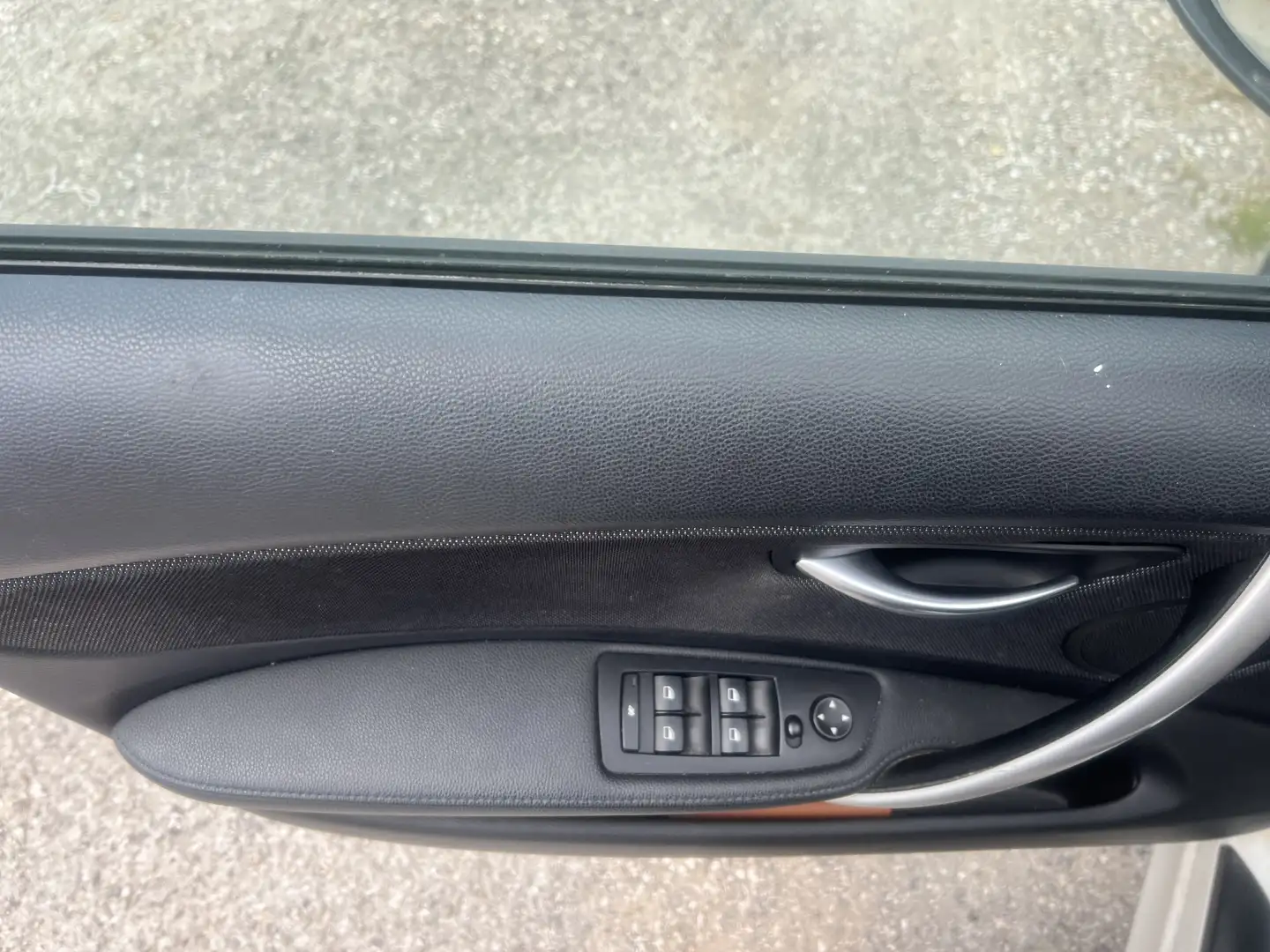 BMW 116 116i 5p Attiva 122cv - 2
