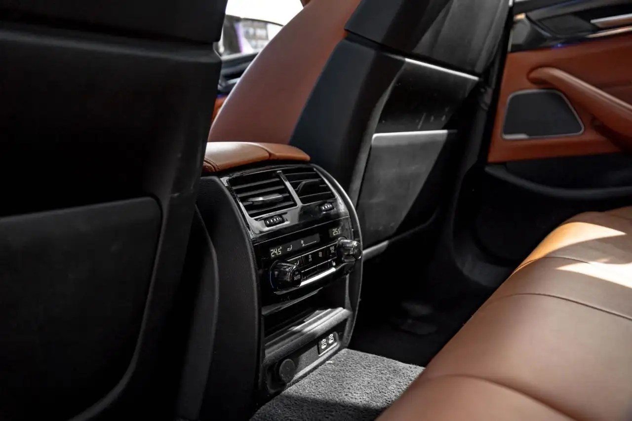 BMW M5 снимка BMW M5