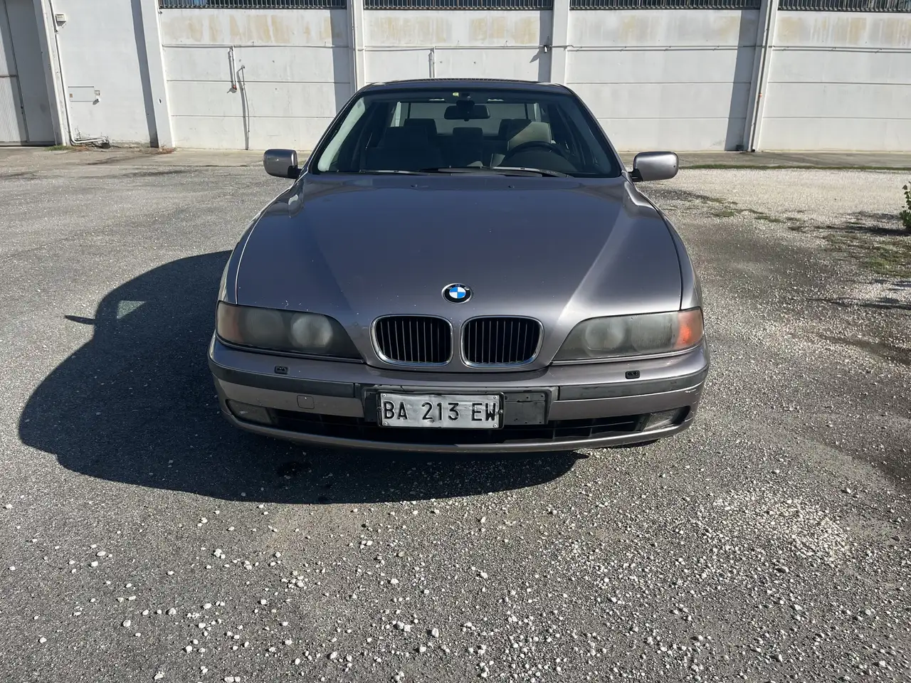 BMW 528i Berlina, foto 2