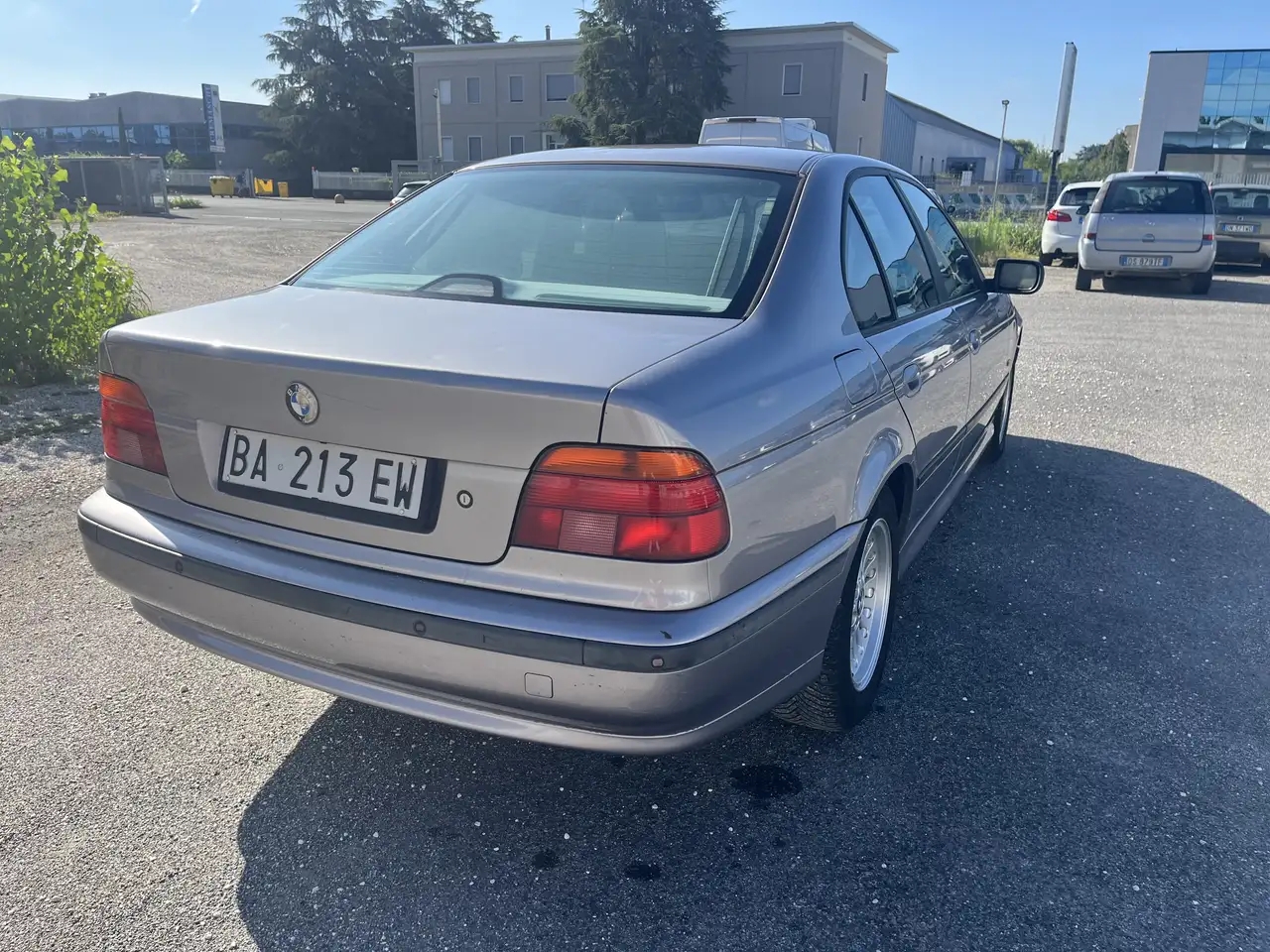 BMW 528i Berlina, foto 6