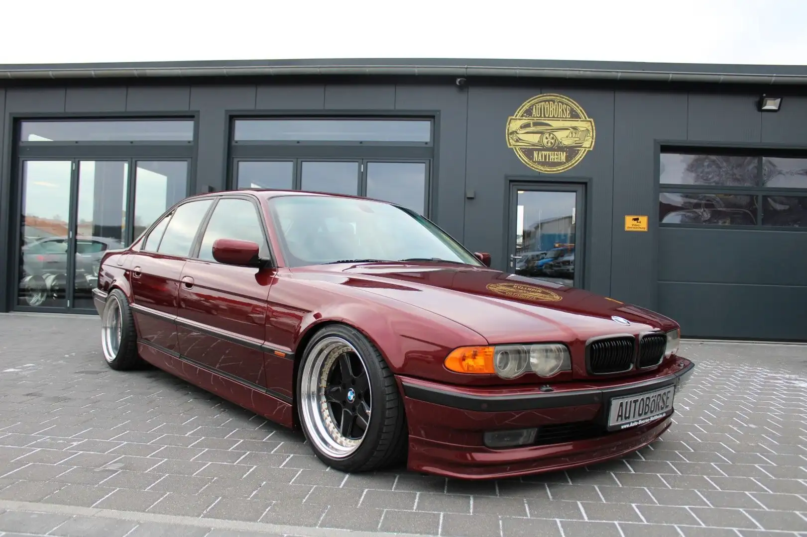 BMW 740 i E38 *13x18*SHOW CAR* - 1