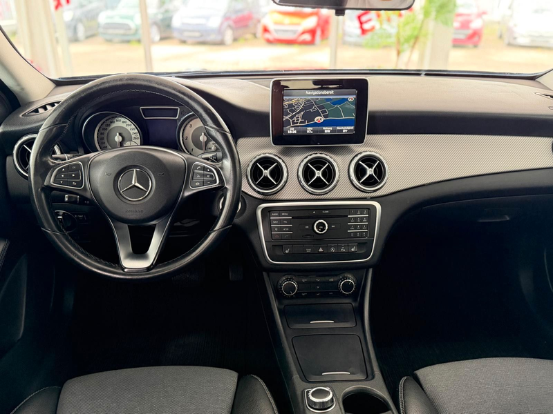 Mercedes-Benz GLA 220 CDI+Automatik+Navi+Bluetooth+Leder+2.Hnd — photo 10
