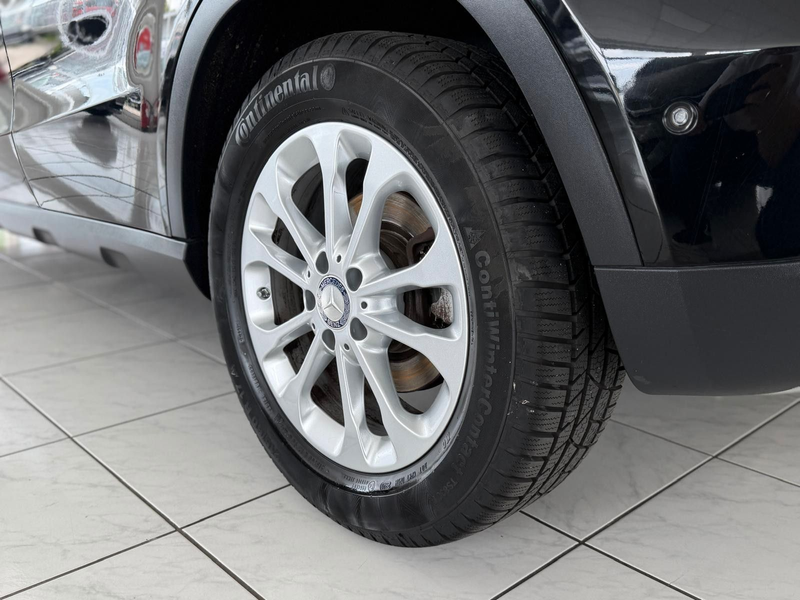 Mercedes-Benz GLA 220 CDI+Automatik+Navi+Bluetooth+Leder+2.Hnd — photo 3