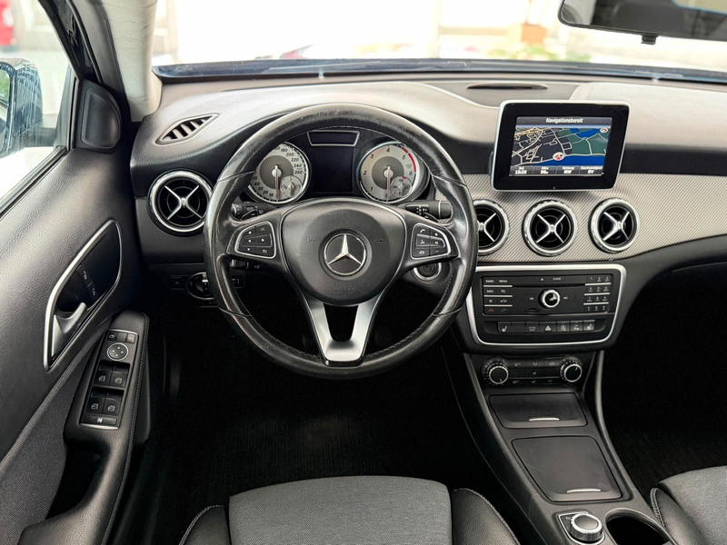 Mercedes-Benz GLA 220 CDI+Automatik+Navi+Bluetooth+Leder+2.Hnd — photo 9